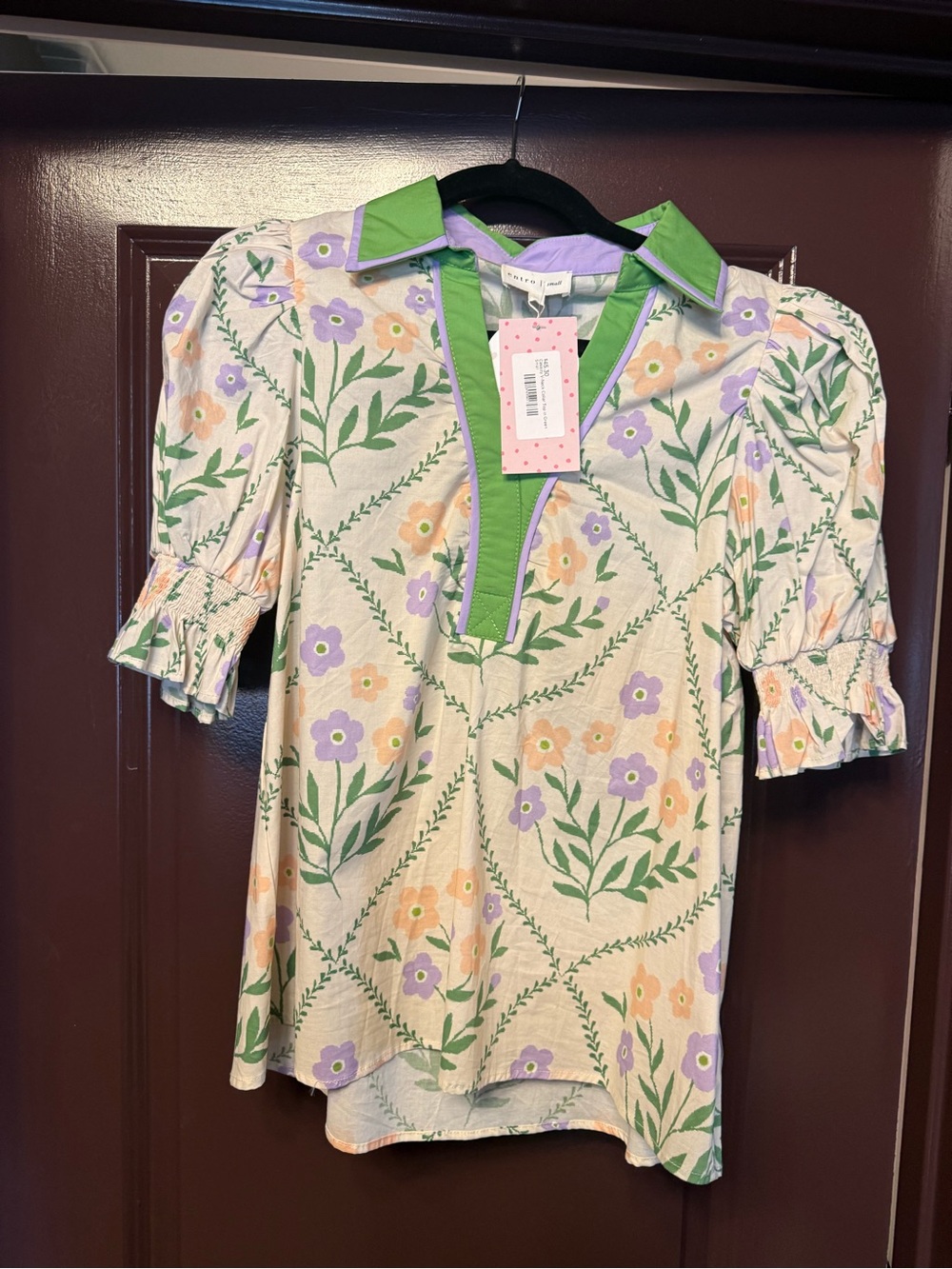 NWT Size Small Floral Collared Top with Green Trim